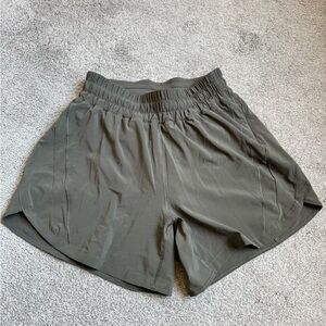 Lululemon Track That High Rise Lined Short 5” size 6